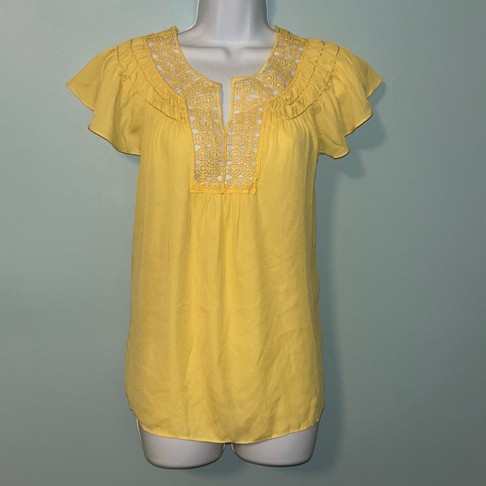 Max Studio Yellow Blouse with Neckline Latticework Lace, XS
